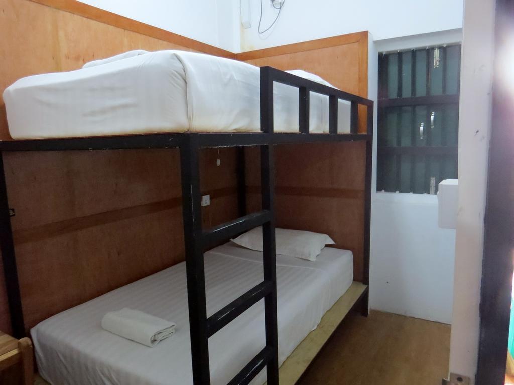 Agga Guest House Yangon Room photo